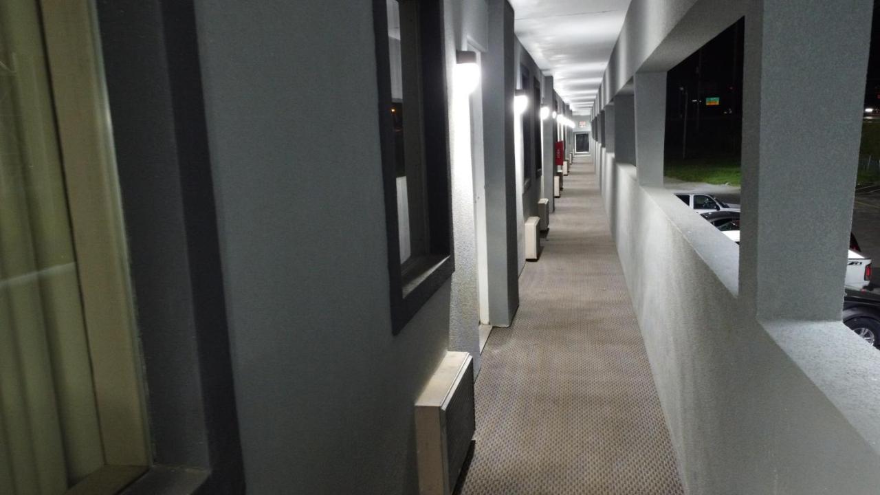 Hotel Days By Wyndham East Post Road 2*