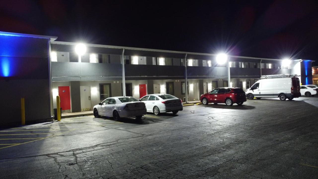 Hotel Days By Wyndham East Post Road Indianapolis